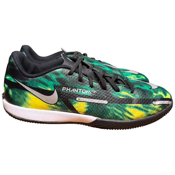 NIKE Phantom GT2 Unisex 2Y Academy Soccer Indoor Shoe Black Green DM0749-003 - Picture 6 of 13